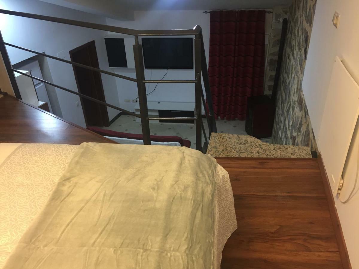 Caces Apartamento Arco Del Cristo מראה חיצוני תמונה